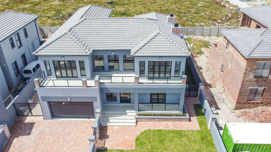 4 Bedroom Property for Sale in Haasendal Western Cape